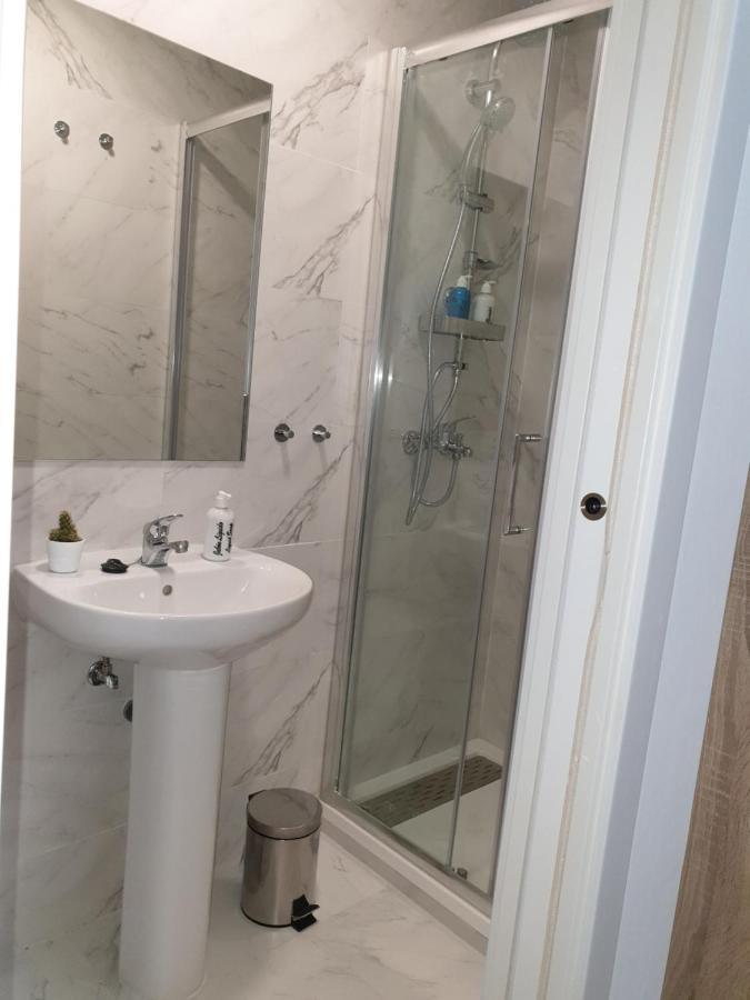 Norte Oviedo Rooms 马德里 外观 照片